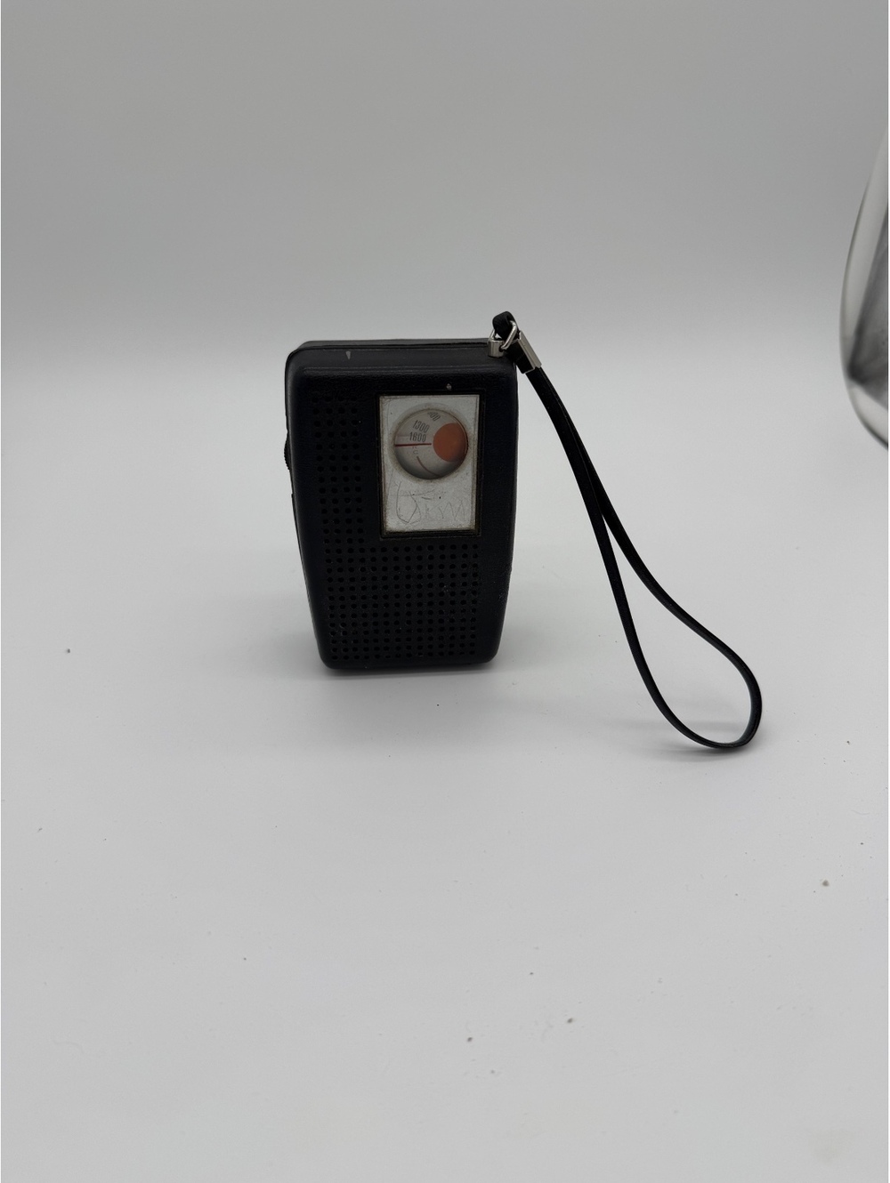 Vintage Panasonic R-1077 Transistor Radio Solid State AM Pocket Portable Black